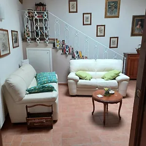 casa-di-adriano.it-tuscanyhotel.com/
